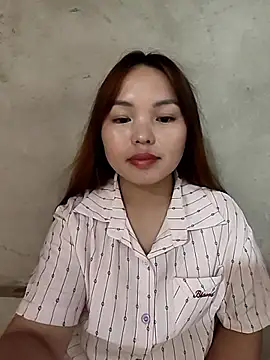 Mina_xYx webcam