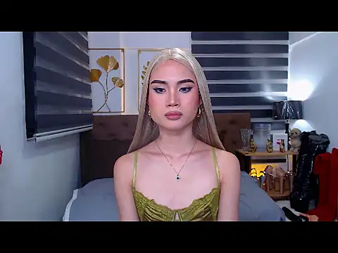 JuicyCockThea webcam