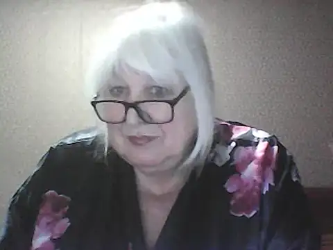 alexia64231 - Alexia64231's free webcam - UK Sex Cams