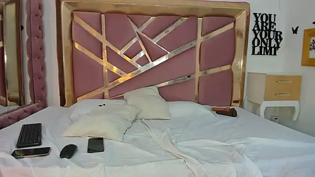 sharoon_cutee - Sharoon_cutee's free webcam - UK Sex Cams