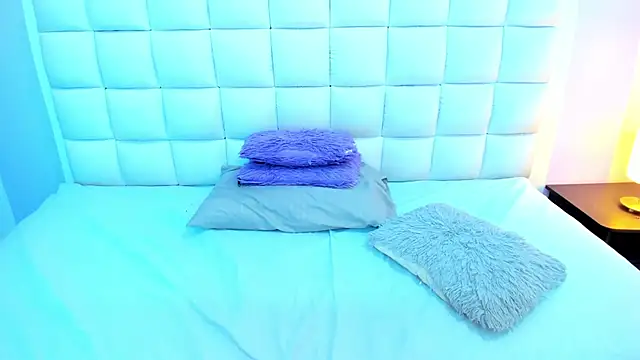 teresasroom_ (F young) - Suck dildo and dance