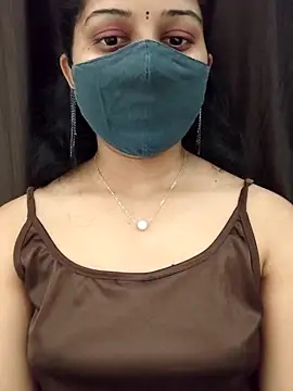 Webcam Model (SWEET-H0NEY)  is live.Free join now!