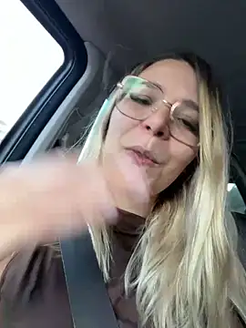 emylana - EmyLana's free webcam - UK Sex Cams