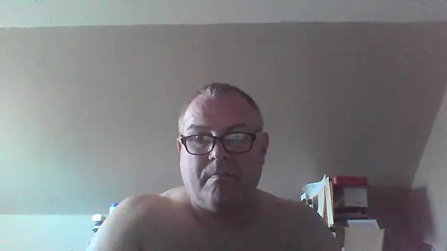 mkestr69 - Mkestr69's free webcam - UK Sex Cams