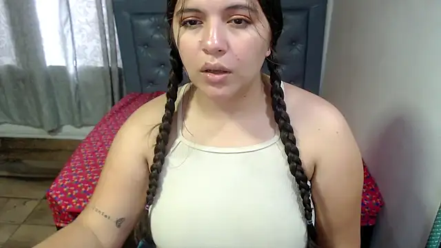 sarah_aguilar webcam