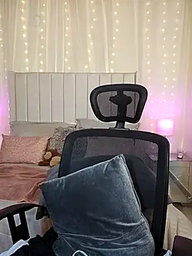 AriadnaTaylor webcam