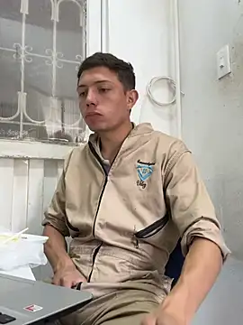 santiObrero's live cam