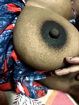 Anuji--_--_--_--_ webcam