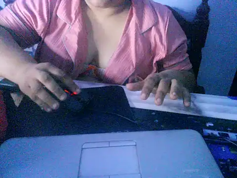 First_sexywoman webcam