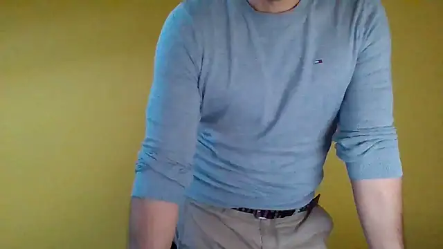 jjjust_curiousss webcam