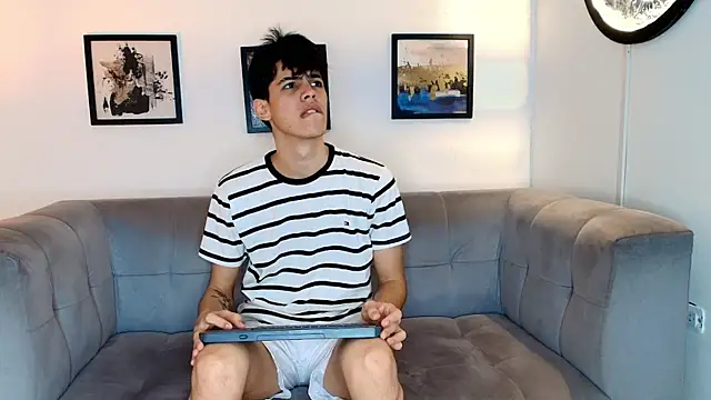 TWINKS_FRIENDS webcam