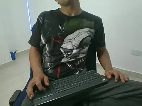 yissus_20_ (M twink) - cum public