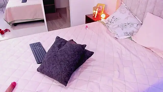 veronica_em1 (F young) - cremy pussy