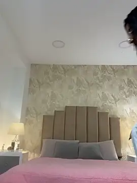 scarlett_12 (F young) - open pussy