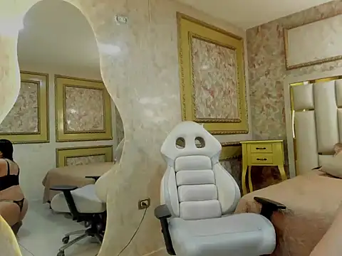 Hanna__Bloom1 webcam