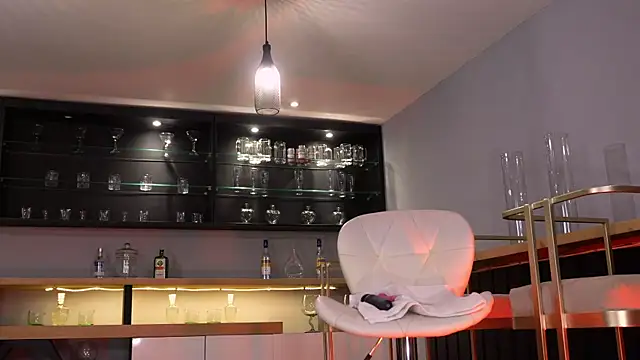 naomisainz (F young) - Love u Naomi