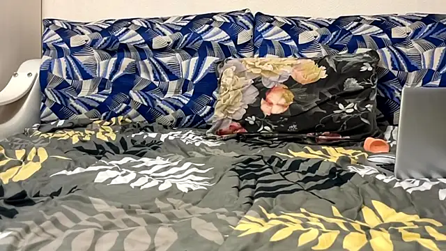 RenataBrought webcam