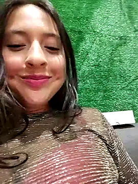 MaskedLatinaX webcam