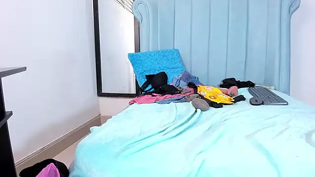 Cleopatra_Trans webcam