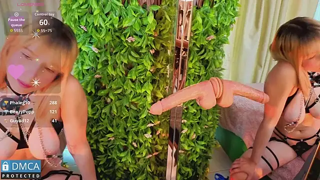 nena_cupcake_ webcam