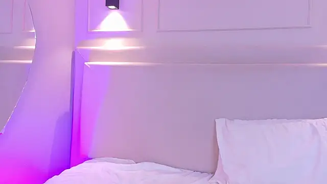 naomiklarc - NaomiKlarc's free webcam - UK Sex Cams