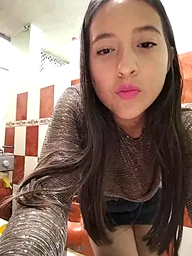 MaskedLatinaX webcam