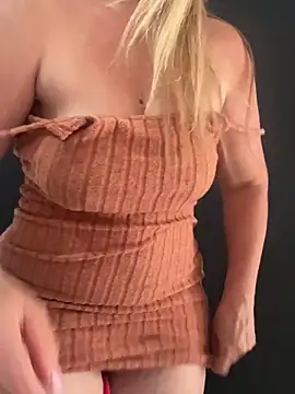 moniquerainx Live Webcam on Stripchat