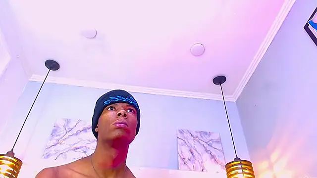 santiago_ortiz_ - Santiago_Ortiz_'s free webcam - UK Sex Cams