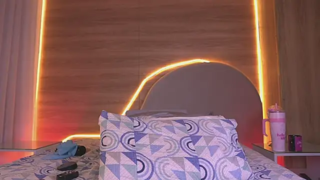 alexaa_walker webcam