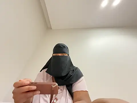 Submissive_Arab webcam
