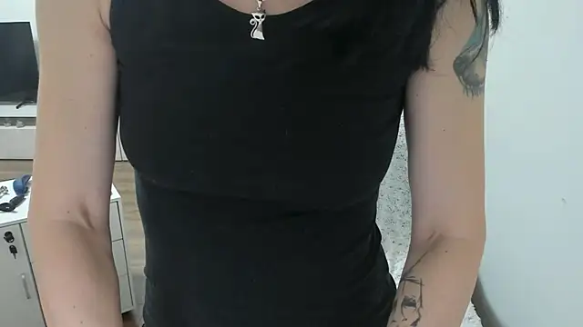 Catherinewils webcam