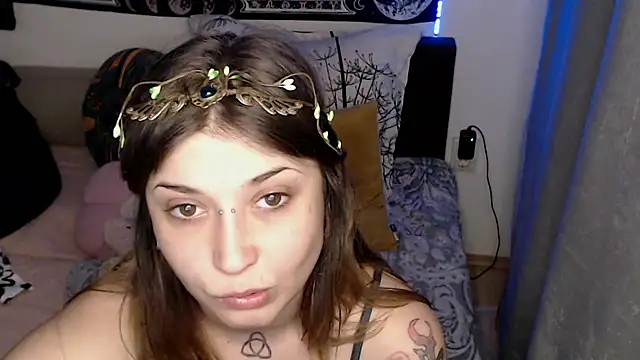 AlienforTwenty webcam