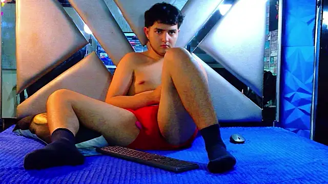 Oliver_Jamees webcam