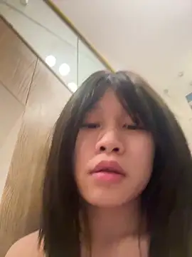 美女Loveto_eathawthorn99在线直播