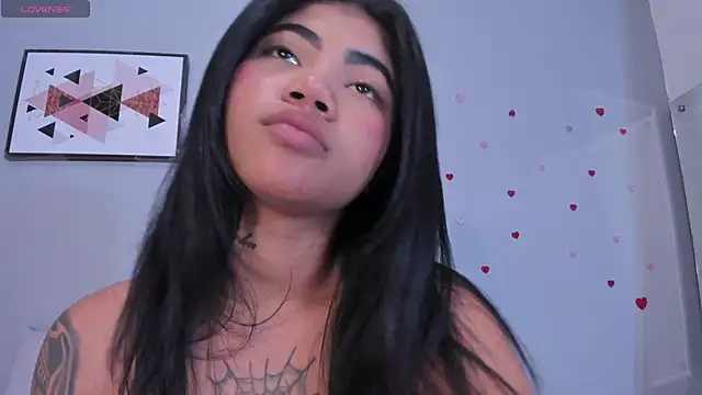 pauletew10 - PauleteW10's free webcam - UK Sex Cams