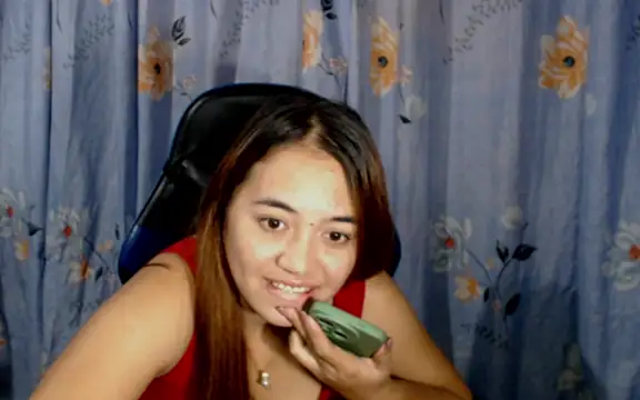 urlover_mae26 webcam