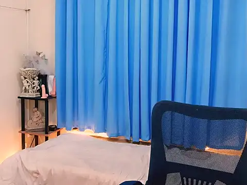 Mimi_Mckinley webcam