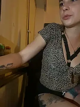 RealLadyDianna webcam