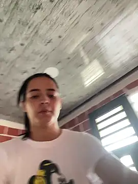 mia_jhoonson - Mia_jhoonson's free webcam - UK Sex Cams