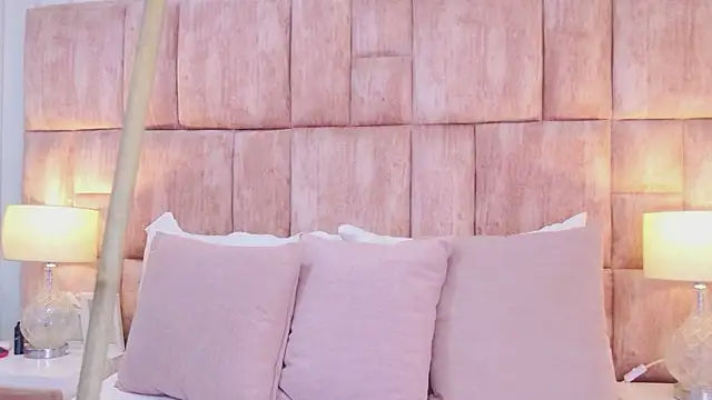 scarlettfoox - ScarlettFoox's free webcam - UK Sex Cams