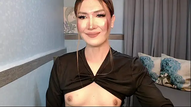 xMeganFucks69 webcam