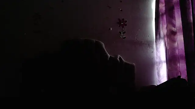 dannats1 - DannaTs1's free webcam - UK Sex Cams