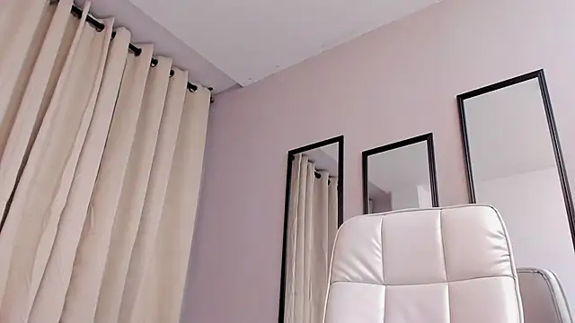 Tommas_Jhonson webcam