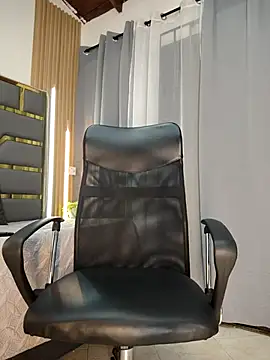 Oliver_bigblack_cock webcam