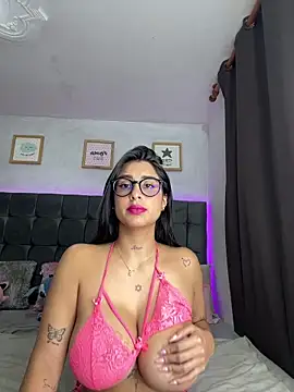 lovely_violet13 webcam