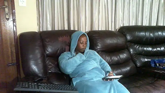 sky-diamond - Sky-Diamond's free webcam - UK Sex Cams