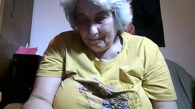 ExquisiteMature webcam