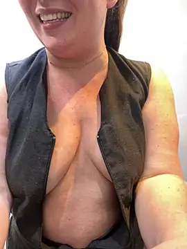 cafecitoconmilk live sex cam