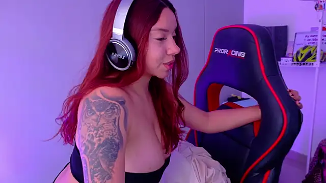 samantha_tattu webcam