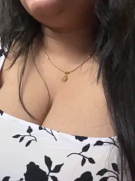 radhikkaa webcam